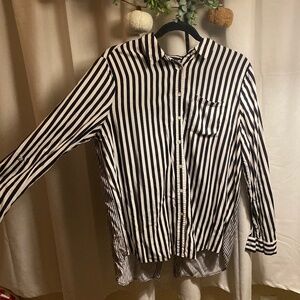 🖤Adorable Shirt 🤍